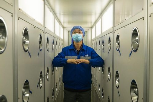 蓝月亮满负荷复产保供应 半月产1300万支消杀防护品，筑牢公共卫生防线